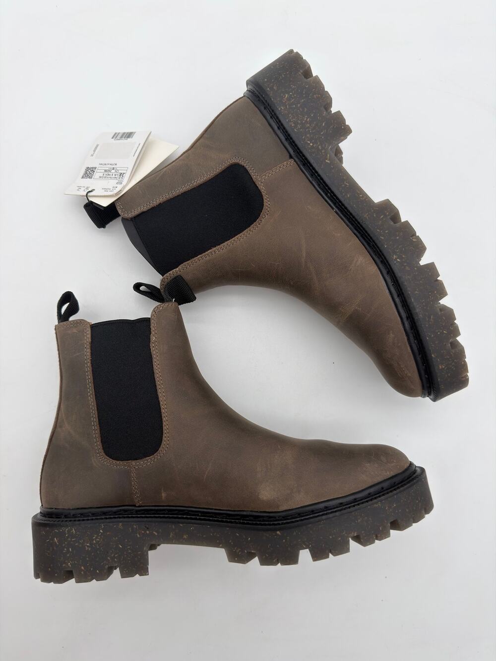 Mango Utility Brown Bovine Leather Lug Sole Everyday Ankle Chelsea Boots 7.5